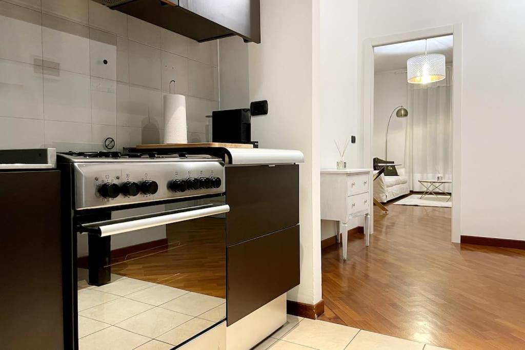 Appartamento Amazing Flat With Terrace Milano Esterno foto