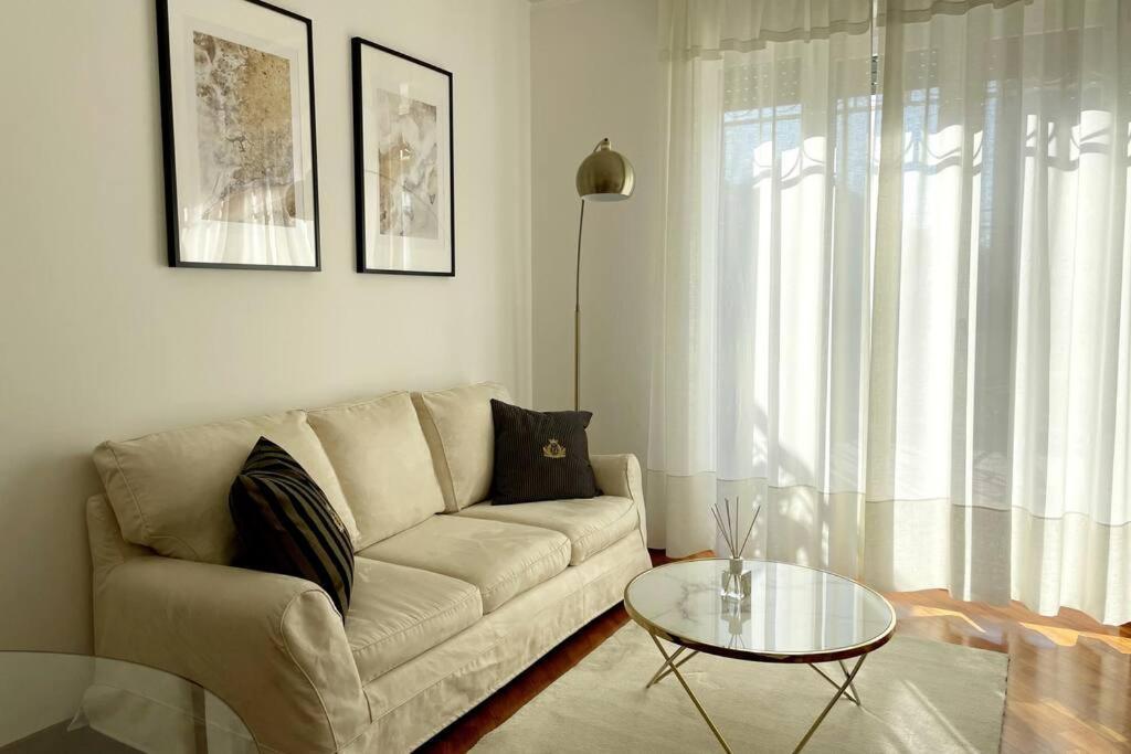 Appartamento Amazing Flat With Terrace Milano Esterno foto