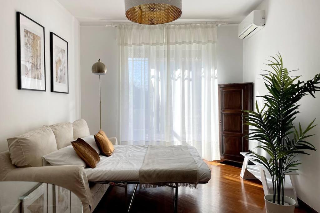 Appartamento Amazing Flat With Terrace Milano Esterno foto