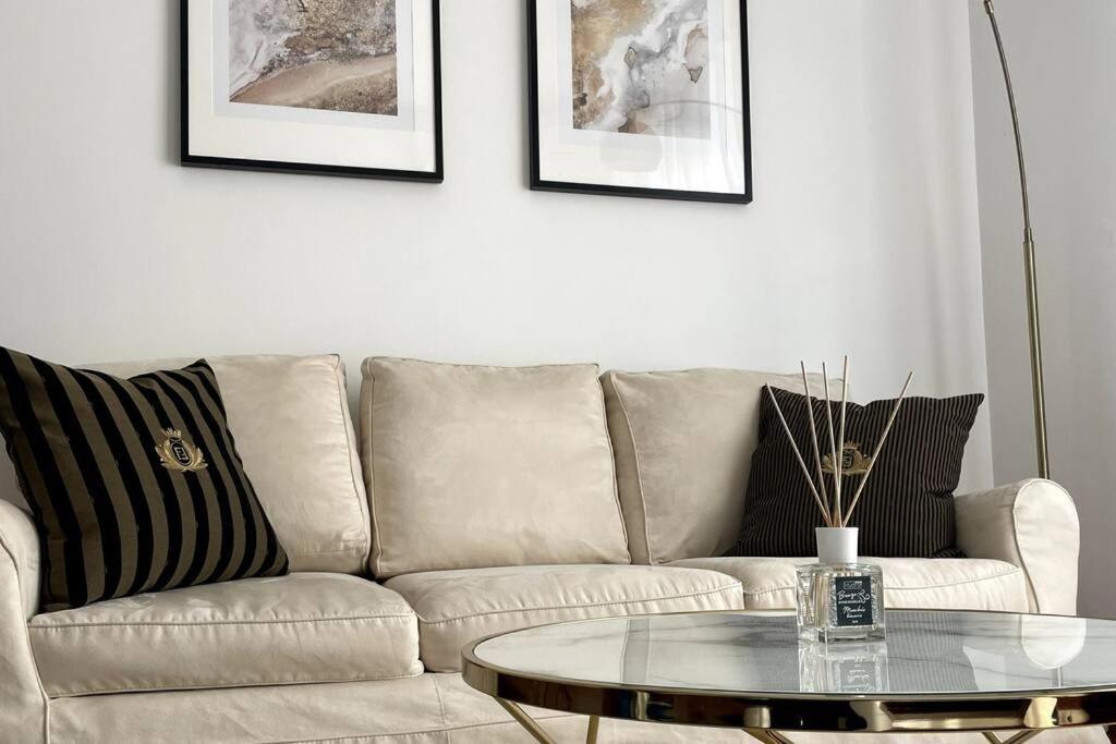 Appartamento Amazing Flat With Terrace Milano Esterno foto